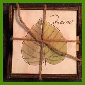 BNWT- 4 Wooden Leaf Coasters